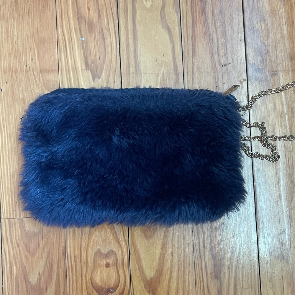 ⭐️EUC⭐️ FURY PURSE